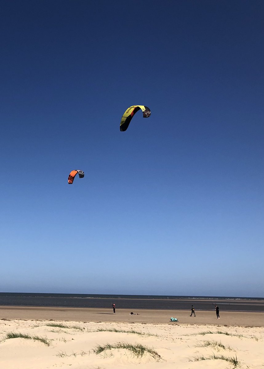 cdchater's tweet photo. Beach days! 😎 https://t.co/0NpwNMiT0B