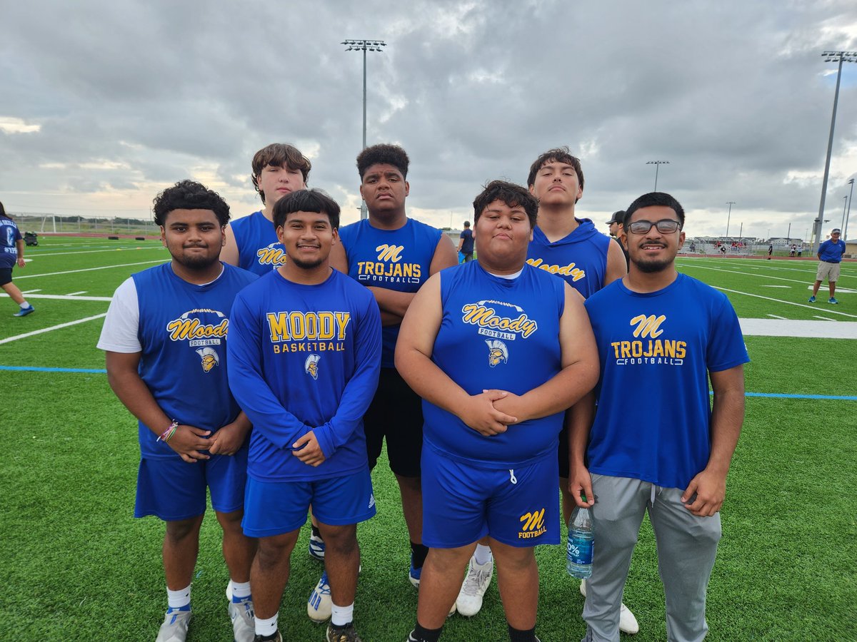 CoachGomez_SRT's tweet photo. Our Trojans had a great time at the Lone Star Lineman Challenge went and competed!!!! #f.a.m.i.l.y #trojanpride @ccmhs_wrestling @MoodyTrack @TrojanPrideFtbl @CoachJohnson_10 @CoachMCantu https://t.co/GIzGoxwZj6