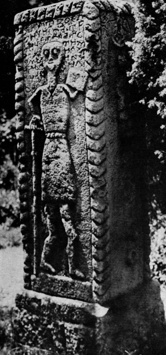 BosnianHistory's tweet photo. Staffs on #stecci belonged to the grandfathers or elders of the Bosnian Church. There is a representation of a staff in the hand of a human figure in Humski near Foča, where there is also an inscription saying that it is the monument of the gost Milutin. #BosnianChurch https://t.co/uwC5bz1wFY