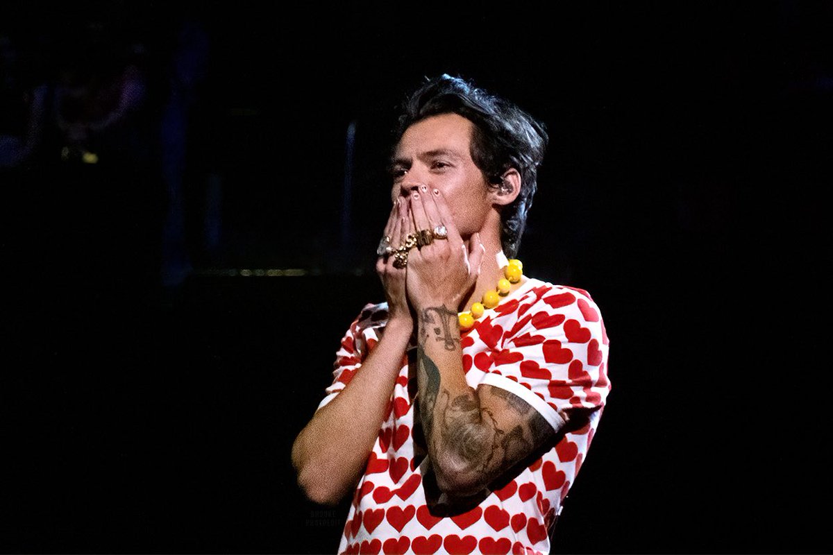 brooke on Twitter "Harry Styles (Harry_Styles) One Night Only in New York 05.20.22 happy one