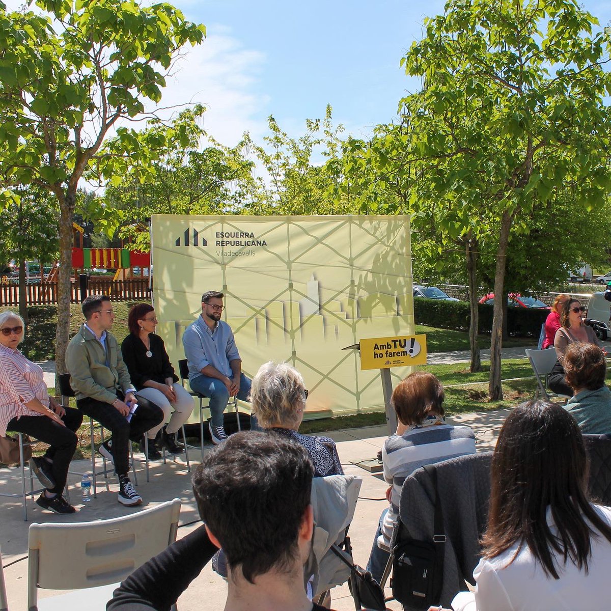 marsal_llimona's tweet photo. 🟡Un nou moment per #Viladecavalls i #CanTrias. 

➕ Més i millors oportunitats per a tothom, facilitats per l’accés a l’habitatge, acompanyar el teixit associatiu, empresarial i assumir, també, la realitat d’un teixit comercial que cal cuidar i protegir. 

#AmbTuHoFarem https://t.co/N44owF41Sp