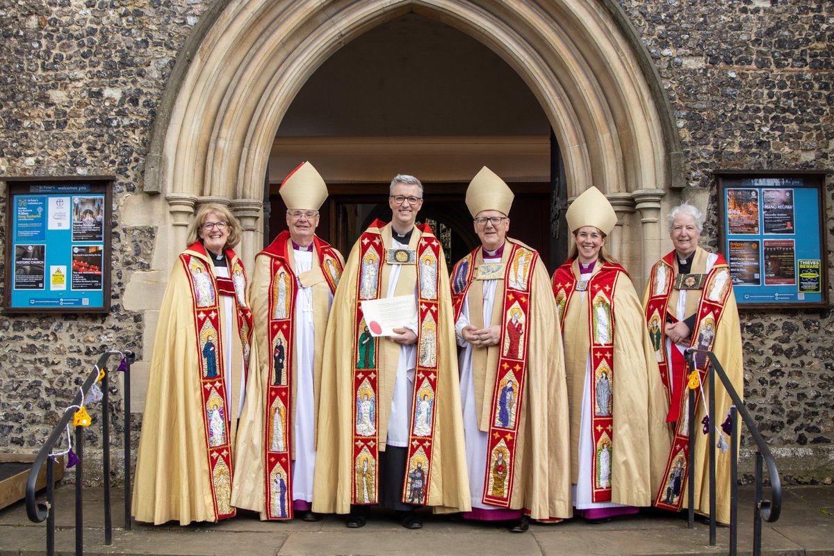 StAlbansCath's tweet image. Congratulations to the Revd Canon Charles Hudson who today has been licensed as Archdeacon of St Albans.

Charles will be preaching at our Pentecost Evensong on Sunday 28 May at 6pm. All are welcome.
~
📷 @shepheardphotos