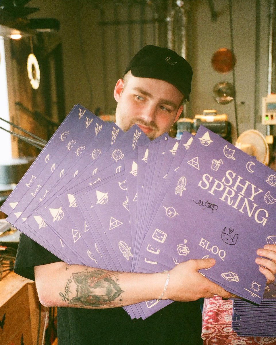 yo_ELOQ's tweet photo. the thank you’s on the album 💜🫂 lots of fine friends on this one !!!! #shyspring https://t.co/pB2ggeUCDk
