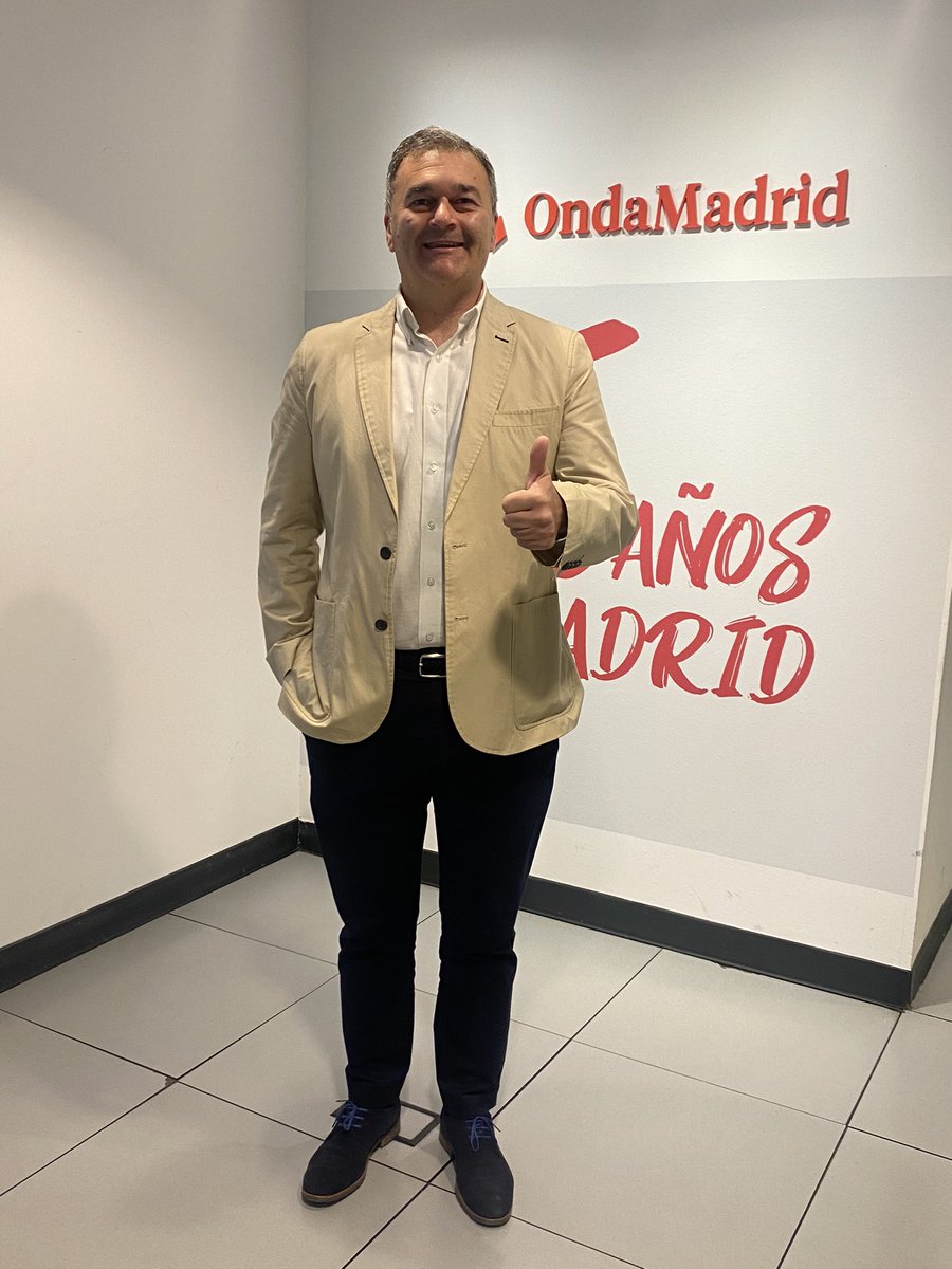 Preparando para comentar en directo a partir 19:30 h en los micrófonos 🎙️ de Onda Madrid 106.0 fm , San Fernando - A.D. Alcorcon , Feliz tarde de sábado !!! <a href="/SanFernando_CD/">San Fernando CD</a> <a href="/adalcorcon/">AD Alcorcón</a> <a href="/PartidodelaOnda/">El Partido de la Onda</a> <a href="/ondamadrid/">Onda Madrid</a> <a href="/1rfef/">خطابة💍💞.</a>