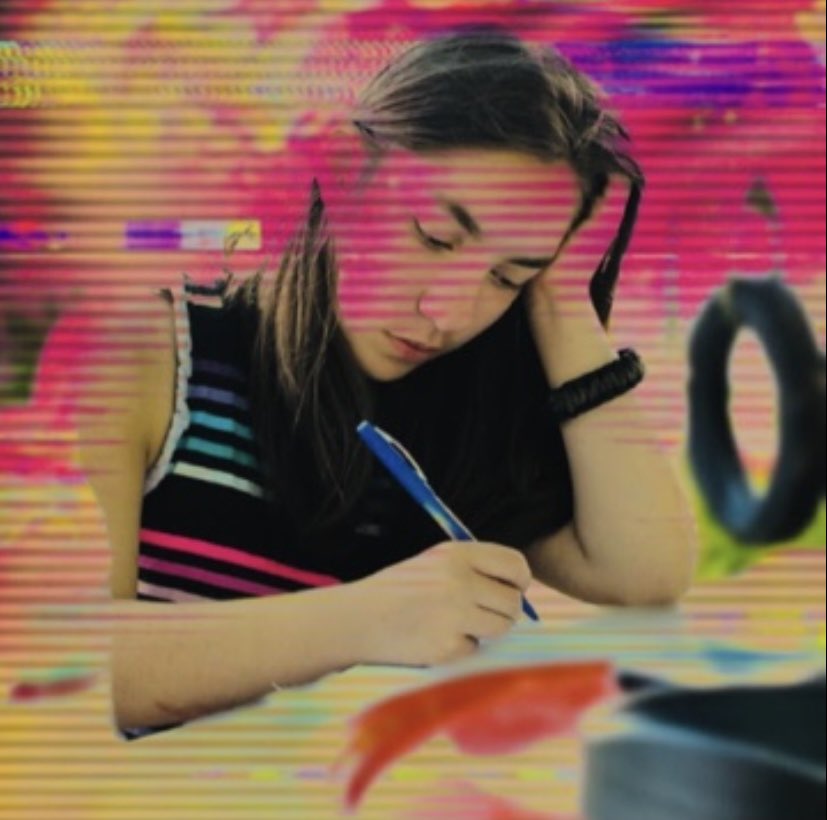 TheCreativeLinz tweet picture