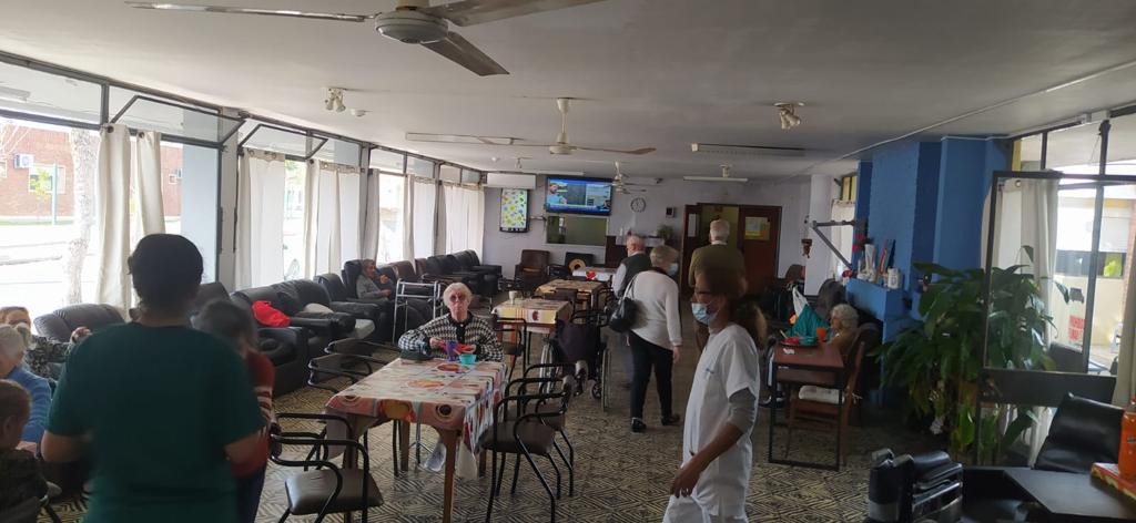 Onajpu1's tweet photo. Visita al Hogar de Ancianos Maestro Victoriano Sosa https://t.co/4LUW1wsU5i