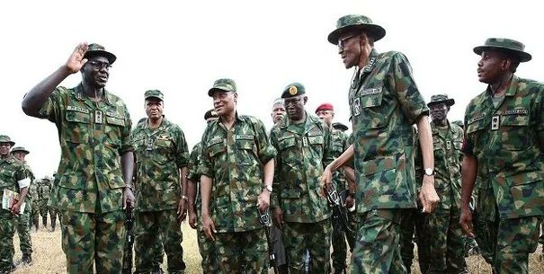 NNNewsMedia's tweet image. Military officers write Presidency, Senate, others, vow to force radical change to save Nigeria if ‘evil continues’ 
It asked soldiers at the front to stop fighting if their colleagues in air-conditioned offices cannot be part of it.
nkirukanistoran.com/military-offic…