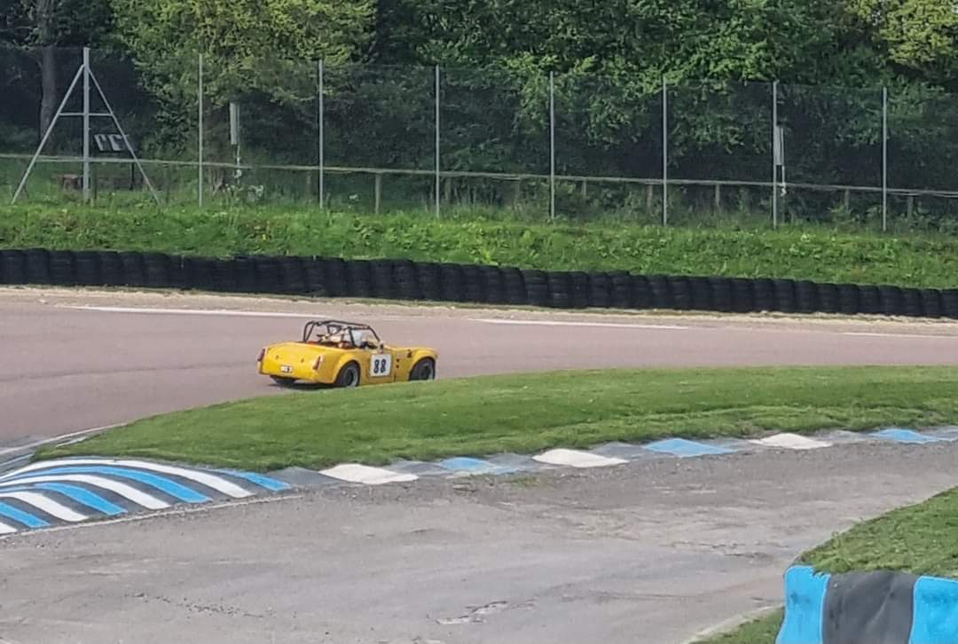 BARCMids's tweet image. Lovely sunny day at Lydden