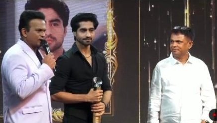 Best actor 🔥

CONGRATS HARSHAD CHOPDA 

#HarshadChopda #Abhimanyubirla #Yrkkh 
#Mumbaiachieversawards2023