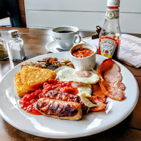 Are you venturing down #kelhamisland Sunday. We are serving our famous #kelham breakfasts from 10 am till 2 pm. We also have #skysports premier league football on with West Ham v Leeds and Man City v Chelsea from 1.30 pm. 
#sheffieldissuper #barnsleyisbrill #rotherhamiswonderful