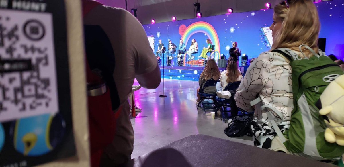 PortalQuestAR's tweet photo. Hint hint wink wink nudge nudge 🌈 https://t.co/mMncES8zWh