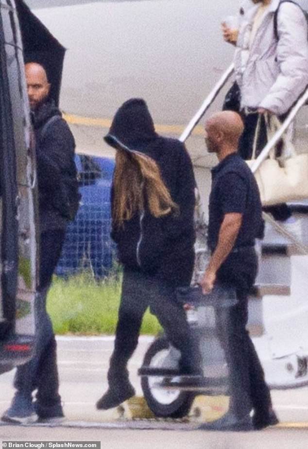 🪩 | Beyoncé arriving in Edinburgh today