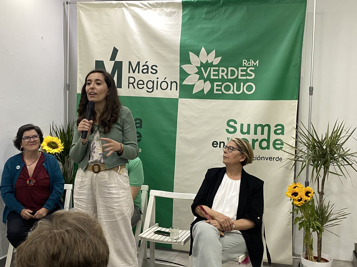 isabanes's tweet photo. 🌱 Las políticas verdes son como semillas: cuanto más intentas enterrarlas, con más fuerza crecen.
Y por eso esta tarde ha habido tanto interés en las ideas y propuestas de futuro con @hvidalbrazales y las compañeras de @EQUORM @MasRegion_es.

#YoConHelena https://t.co/oXthXBxJGu