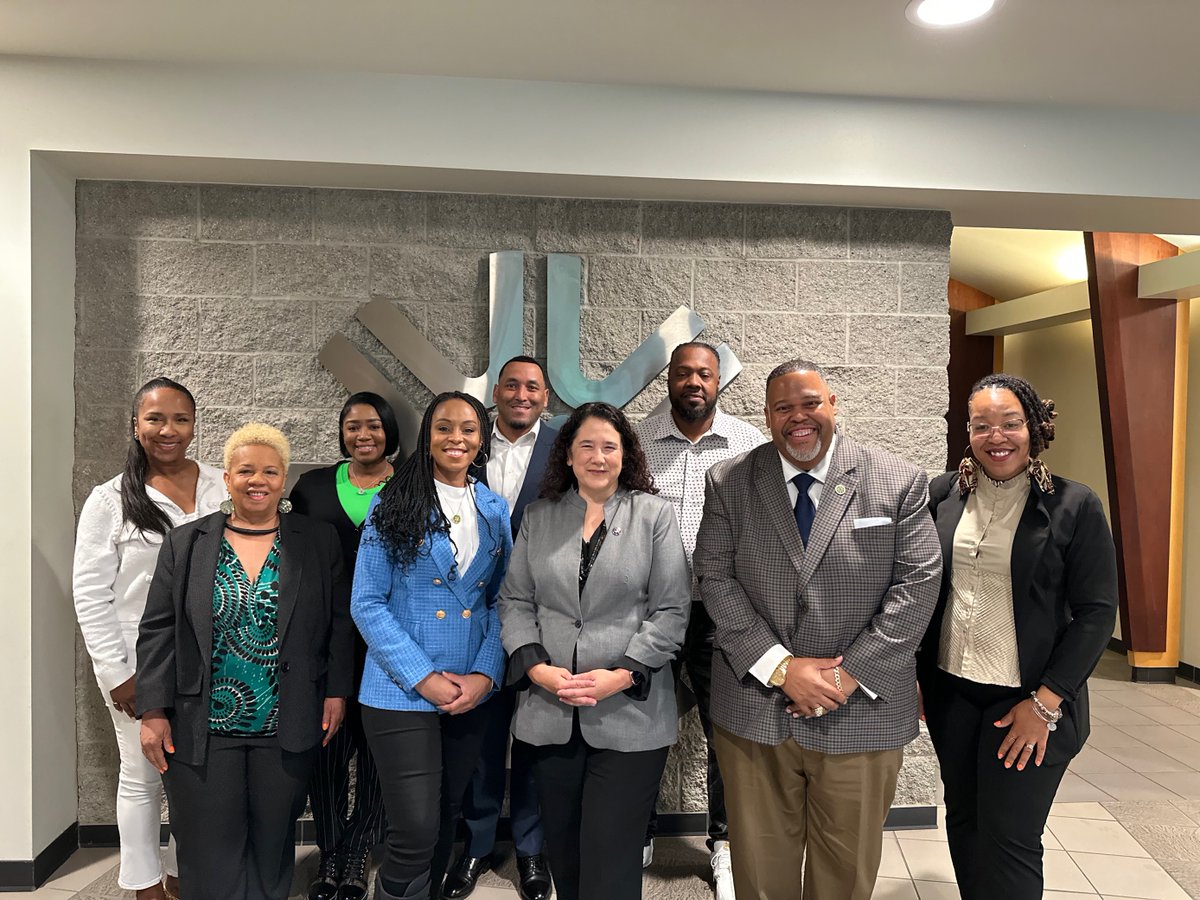 At <a href="/sbagov/">SBA</a>, we meet with entrepreneurs everywhere, connecting them with funding, counseling, training &amp; more. I joined <a href="/RepShontelBrown/">Rep. Shontel Brown</a> at the Small Business Expo in Cleveland to share how SBA helps aspiring entrepreneurs start and grow businesses.