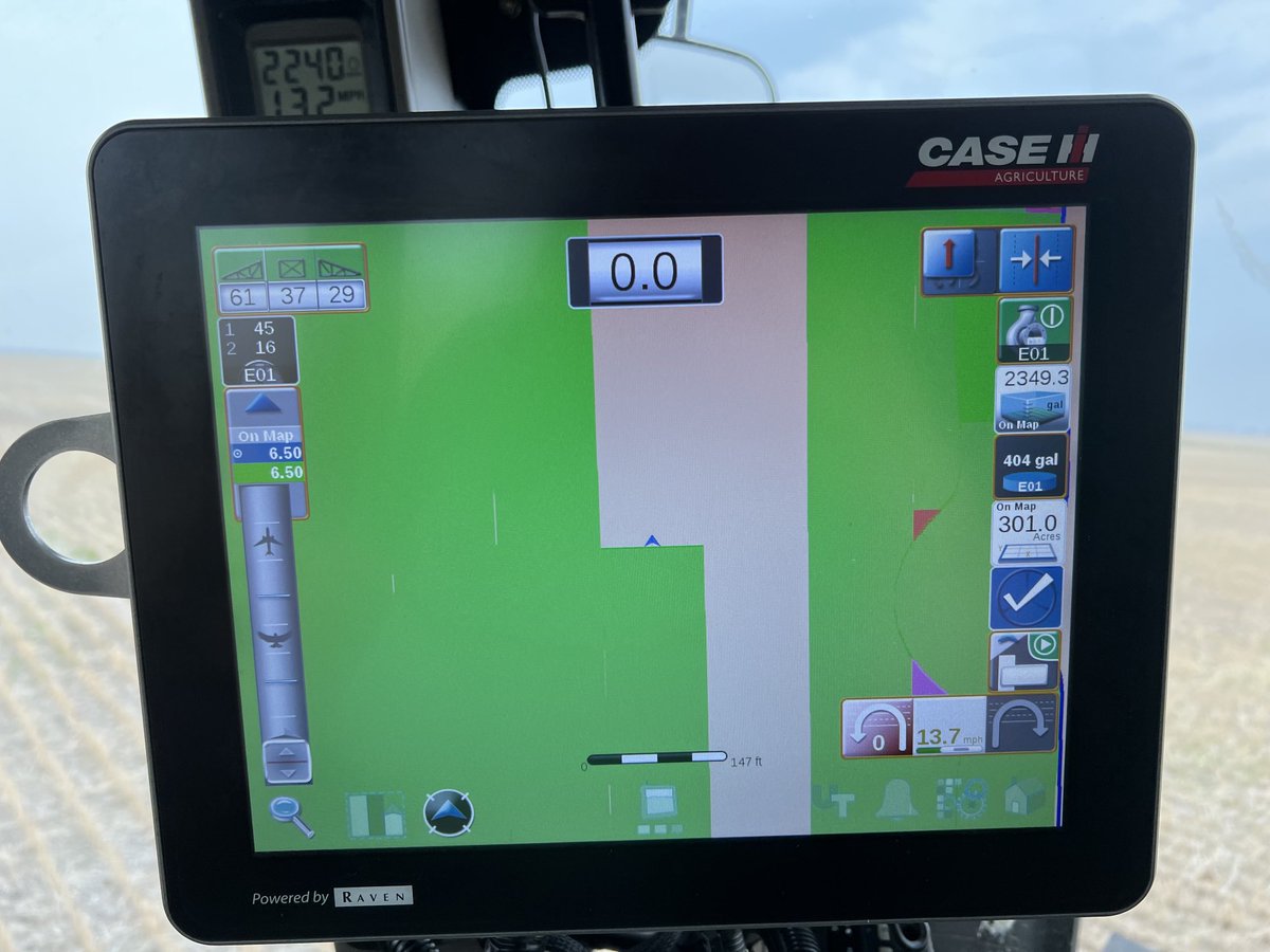 Really liking using the map screen to spray on Viper 4. Only missing guidance lines ⁦<a href="/RavenIndustries/">Raven Industries</a>⁩ maybe a button to toggle lines on?
Another bonus is no UT pop ups and can easily zoom to bigger view