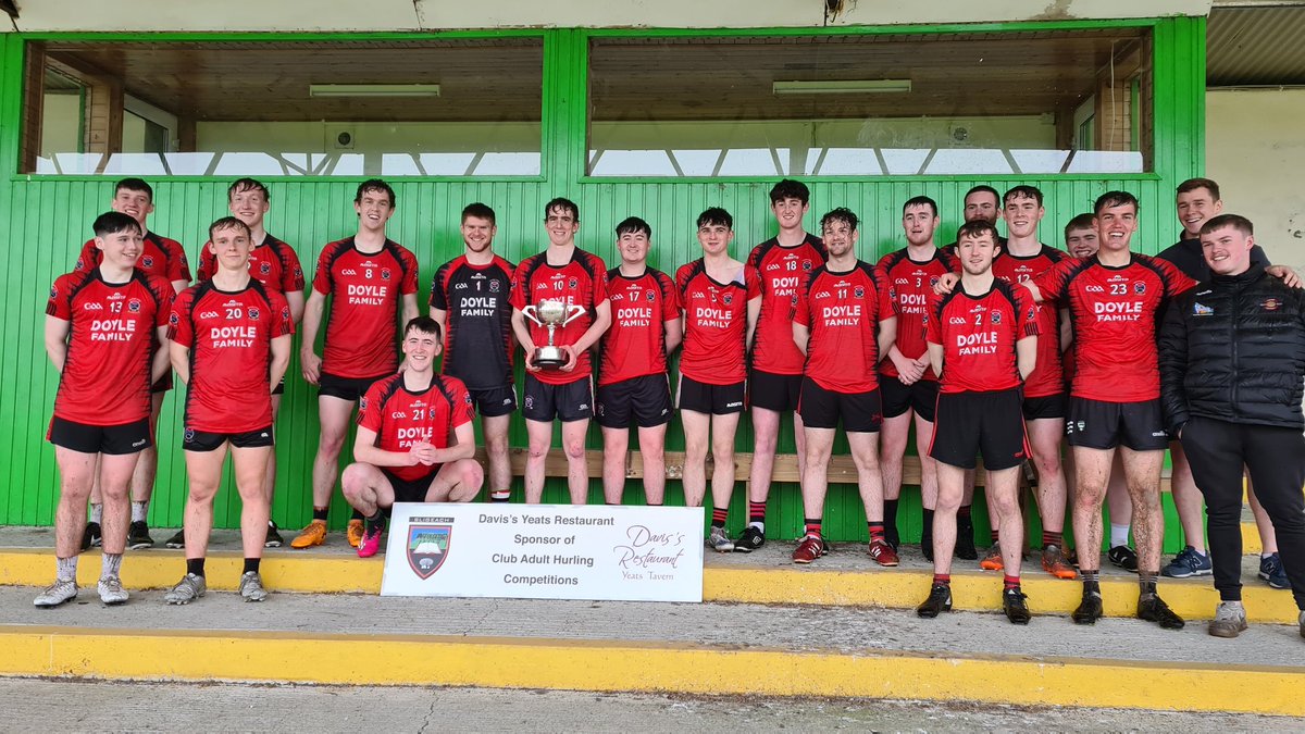 NaomhEoinHurl's tweet photo. Congrats 💪🏾👏🏾 our senior #hurling team, who defeated @W_Gaels_Sligo 0-14 to 1-4 in @DavisRestaurant @sligogaa League Final. 🏆⚾️⬛️🟥
Very wet conditions but a great team performance from a young squad. https://t.co/sih9DAkUhE