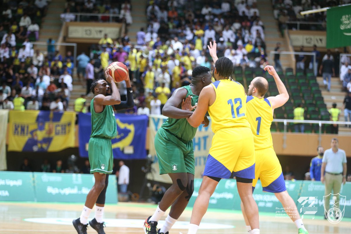 ALAHLI_FC's tweet photo. نهائي بطولة المربع الذهبي لكرة السلة 🏀 

🔚| نهاية الربع الثالث

الأهلي  51 🆚 النصر 45

#العاب_الأهلي https://t.co/vNF2vekpkl