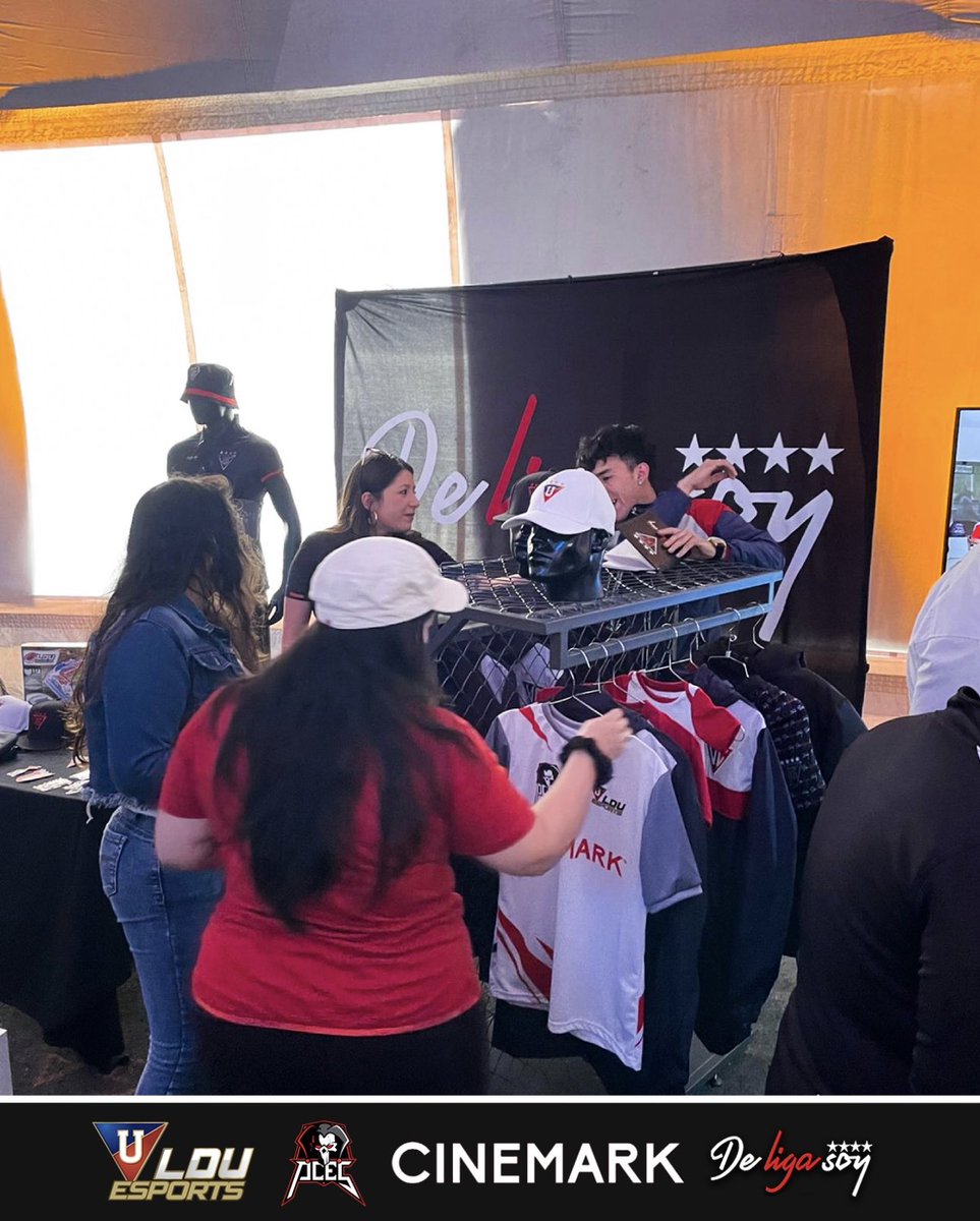 bot_LDU's tweet photo. LDU_Oficial: RT @LDUesports: Adquiere nuestra indumentaria oficial en el stand de @De_Liga_Soy  en la Expoferia #LigaInfinity  

#LDUesports 
#GoLDU https://t.co/kF7Au2KUzO