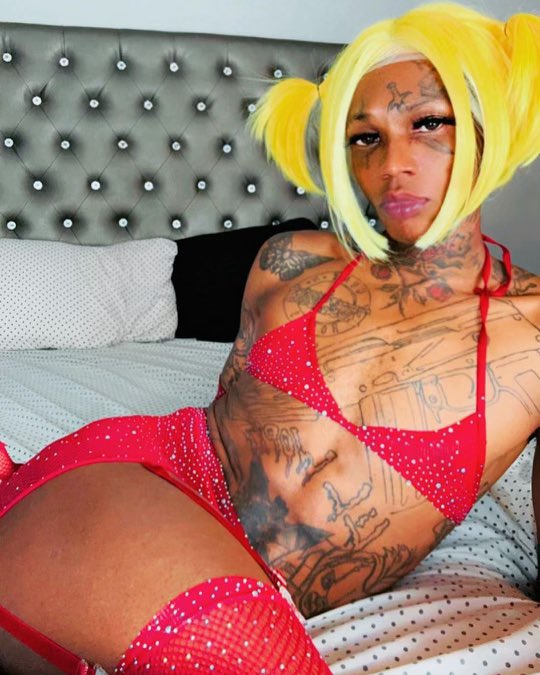 RubberBandTv's tweet photo. A yo who’s manz is this??? #LilWop #ThisAintHipHop https://t.co/LoMWoaseGU