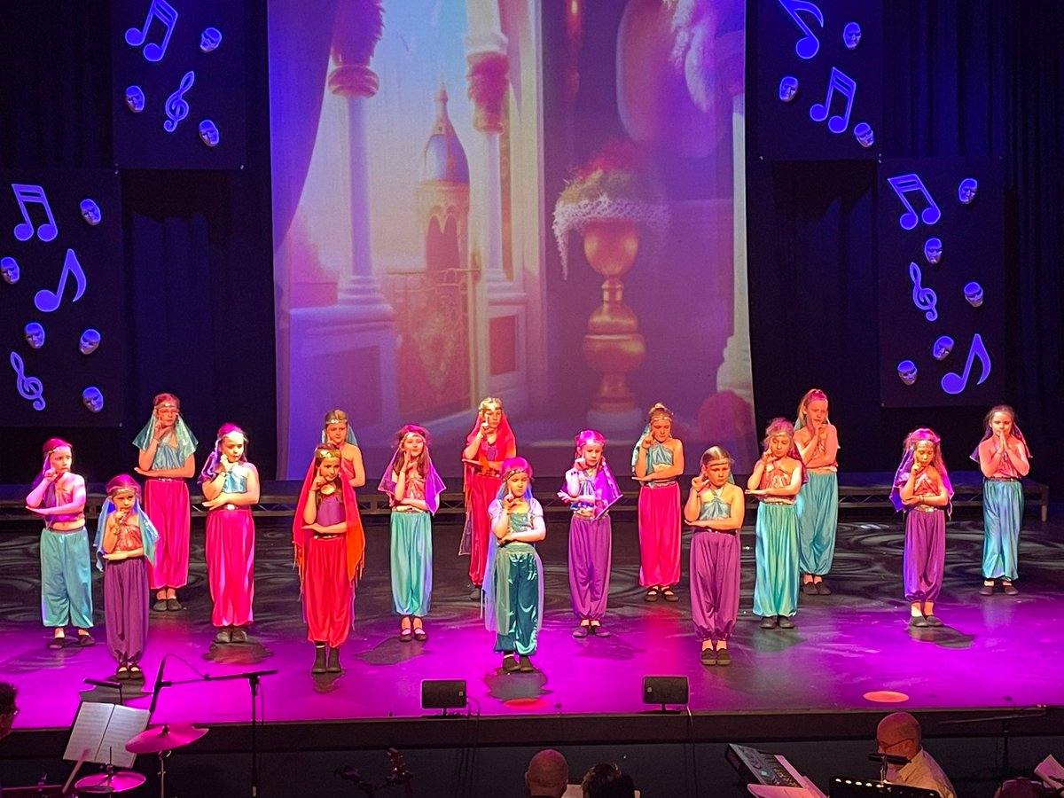 Spotlight_Limk's tweet photo. First show down, 3 more to go! Congratulations to all our pupils and best of luck to those yet to perform 🦸‍♂️🎉 

#IncredibleHeroes #SpotlightShow2023 #SpotlightLimerick https://t.co/ao8mtfmPNd