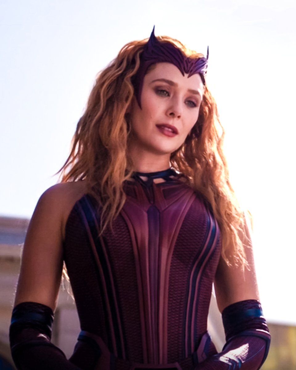 MCU_Direct's tweet photo. Elizabeth Olsen has admitted that she's "conflicted" about fans calling her 'Mother' online:

"I don't get it, and I'm not that old..." Full quote: https://t.co/HZ8YwqkJZZ https://t.co/qJt2meSGZ3