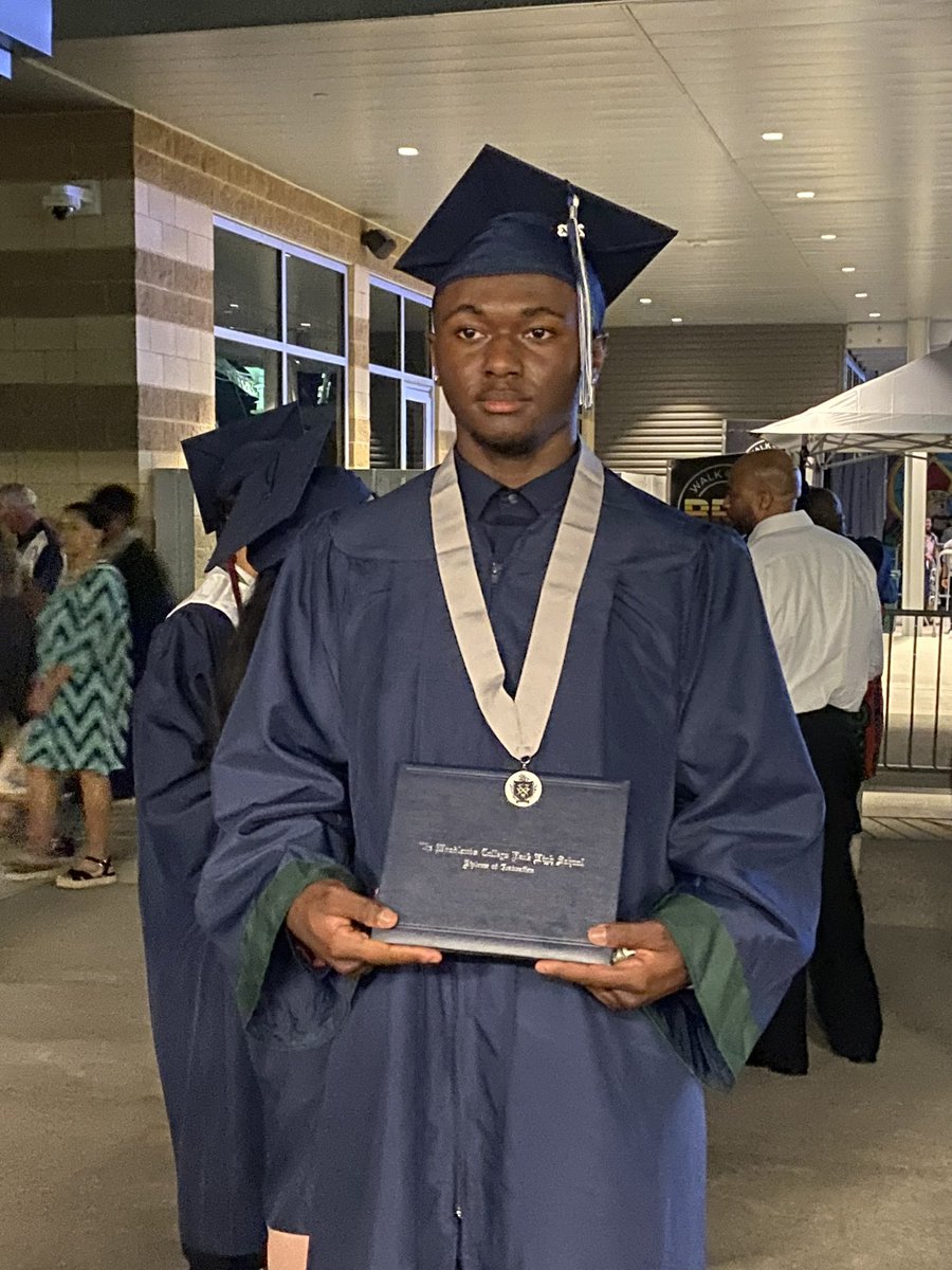 geebaseball45's tweet photo. Many obstacles I had to over come to achieve this journey. Next is @RunnersBSB @angelinacollege https://t.co/Pow4JqNzJ4