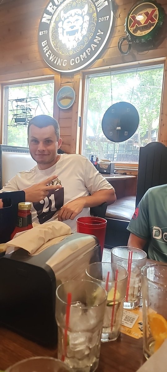 DeliriumUlti's tweet image. Tryouts are a wrap. Hope y'all played well enough to not get cut. Decisions are being made by this guy in the picture