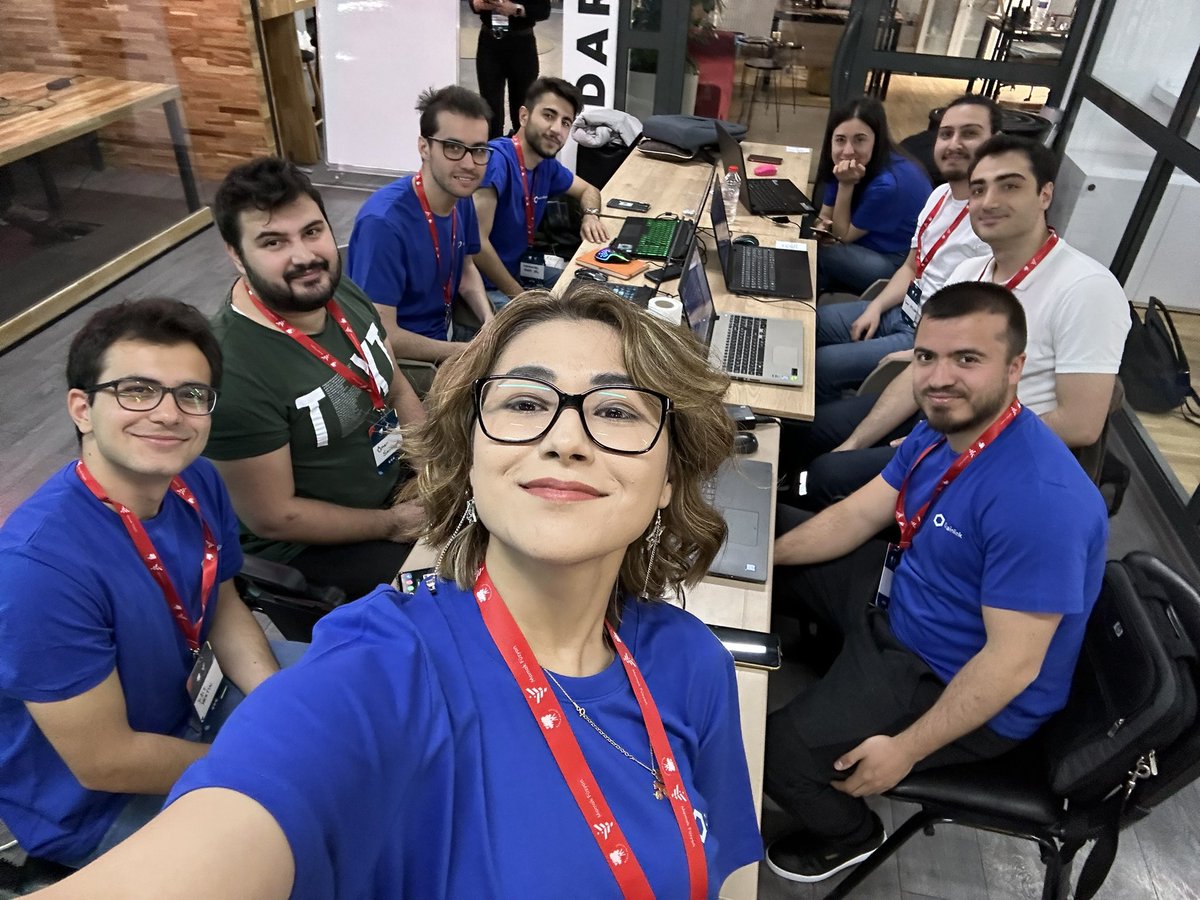 An amazing 30-hour journey at the #ChainlinkTurkeyHackathonConnect! 🤩Deep dived into #blockchain and explored #Chainlink’s innovative products with guidance from our brilliant mentors. The knowledge gained is immeasurable!✨ Excited for the next one! Stay tuned, coming soon!💻