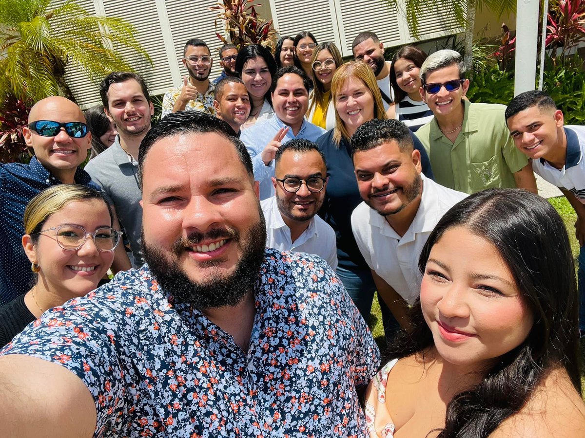 Juventud Progresista del Distrito de Humacao en compartir con la Senadora de Distrito <a href="/wandysotomst/">Wandy Soto</a> . <a href="/pnp_pr/">Partido Nuevo Progresista</a>  #VamosConTodo