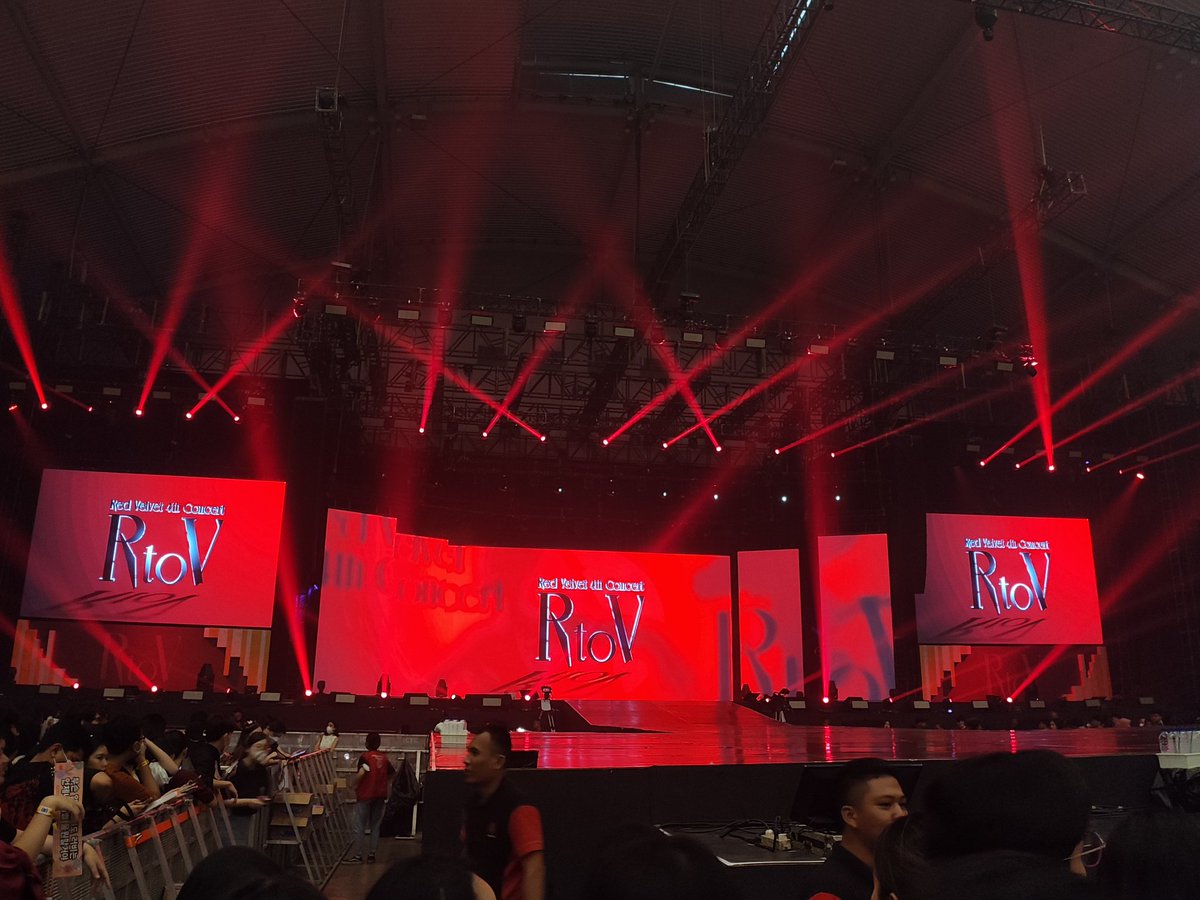 febbfey's tweet photo. R to V Jakarta 20 Mei 2023 
#RtoVJakarta 
#RtoVinJKT https://t.co/V2Vx2493mm