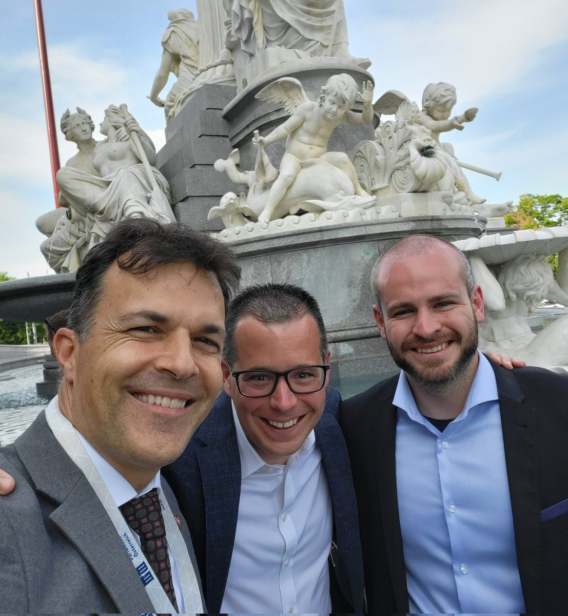 marcjost's tweet photo. @enussbi @larsguggisberg @M_Aebischer @Damian_Mueller_ @MarcoRomanoPPD @Juerg_Grossen @JauslinMatthias @germann_hannes @BernhardGuhl Und hier die Delegation der Fraktion Die Mitte.EVP für unseren Präsidenten @pmbregy https://t.co/gwswYf9SNh