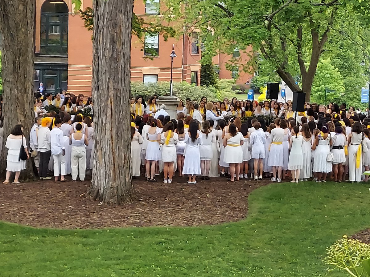 Scenes from this morning's Laurel Parade. #MHCReunion