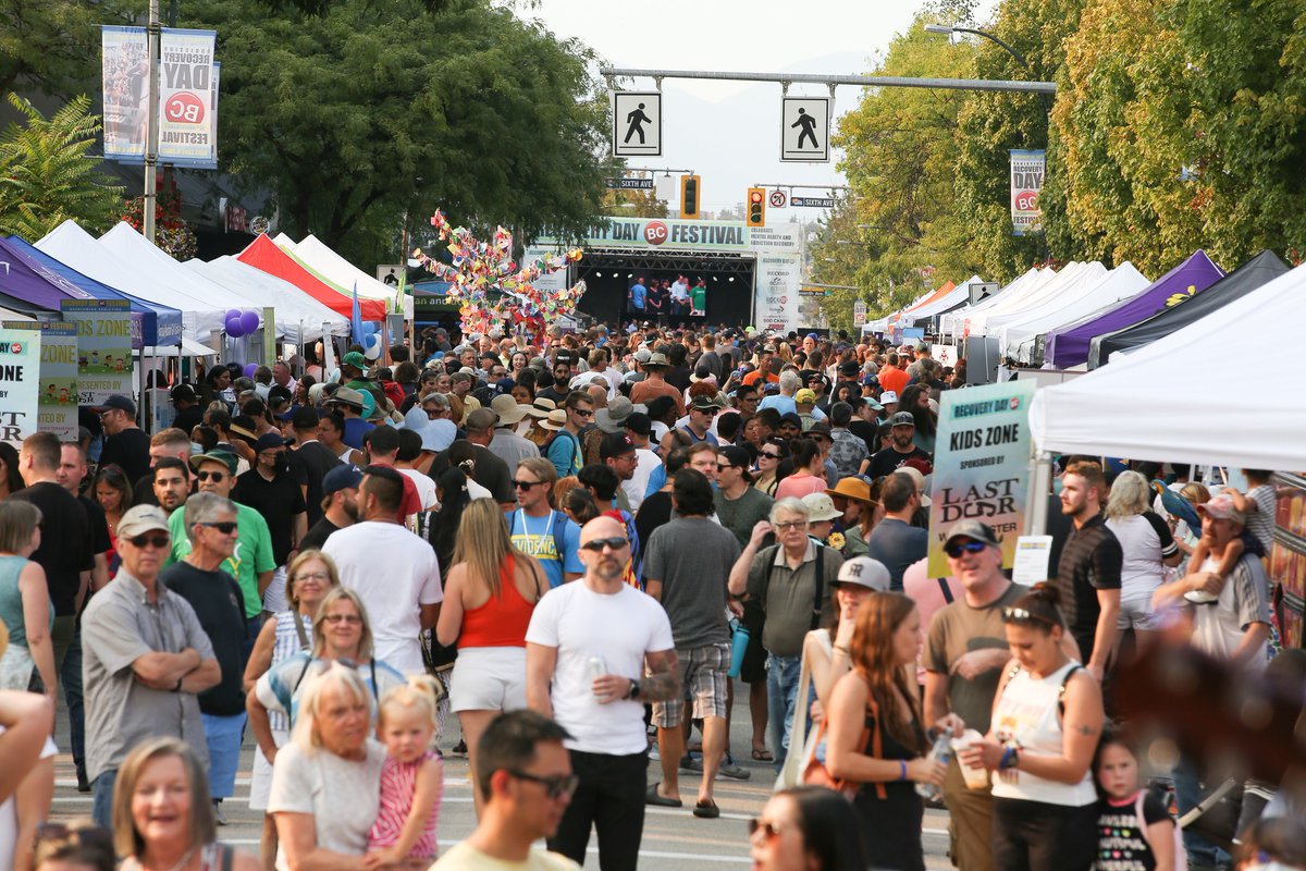 RecoveryDayVan's tweet image. 𝗥𝗲𝘀𝗲𝗿𝘃𝗲 𝘆𝗼𝘂𝗿 𝗯𝗼𝗼𝘁𝗵 Canada's largest addiction &amp;amp; mental health recovery event. 𝗞𝗶𝗱𝘀 𝗭𝗼𝗻𝗲, 𝗙𝗼𝗼𝗱 𝗧𝗿𝘂𝗰𝗸𝘀, 𝗛𝗲𝗮𝗹𝘁𝗵 𝗮𝗻𝗱 𝗪𝗲𝗹𝗹𝗻𝗲𝘀𝘀 𝗶𝗻𝗳𝗼𝗿𝗺𝗮𝘁𝗶𝗼𝗻 𝗯𝗼𝗼𝘁𝗵𝘀, 𝗔𝗿𝘁𝗶𝘀𝗮𝗻𝘀,  visit RecoveryDayBC.ca to book #Connection