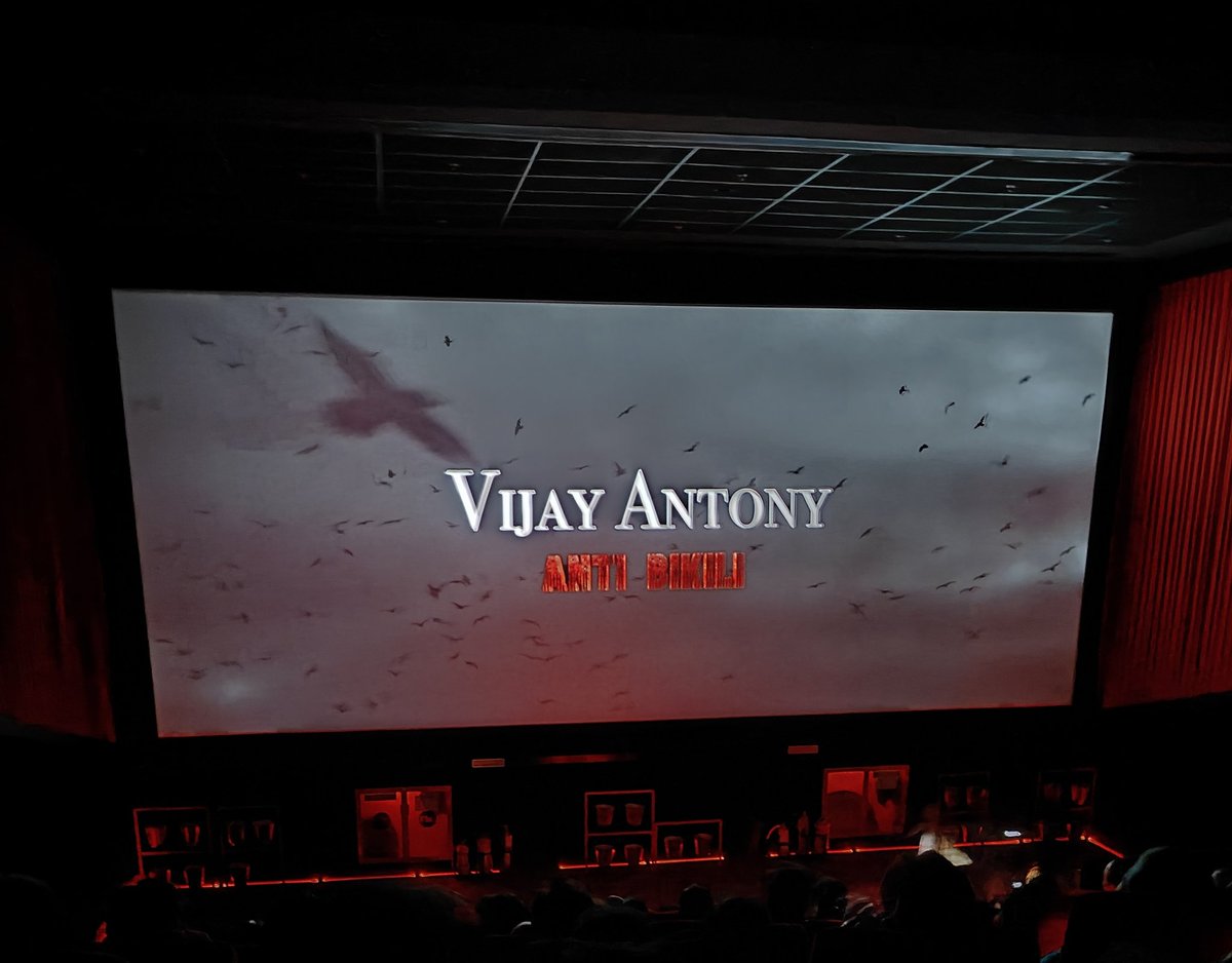 ssr_ecr's tweet image. #Pitchaikaran2 One man show by @vijayantony , solid performance and mass movie. Housefull shows today. 

Never believe first day reviews.