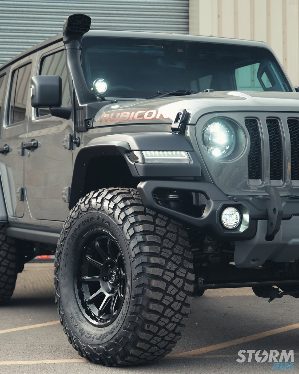 Storm Jeeps tweet media