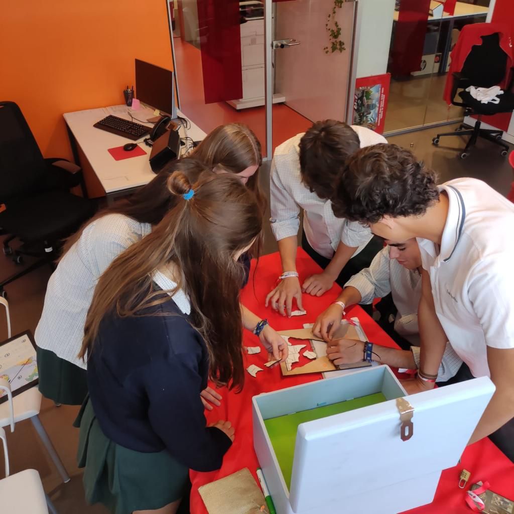 Aytodealgete's tweet photo. ⛑️🤝Imágenes de la jornada de puertas abiertas  Cruz Roja Comarcal del Jarama  en San Sebastián de lo Reyes con un montón de actividades para todas las edades. https://t.co/dwBbn2uMOj