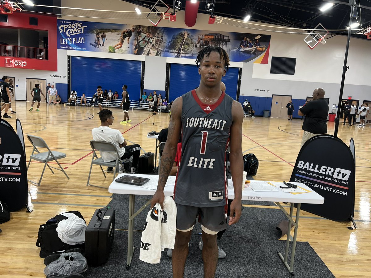 Ross Van De Griek (@rossvdg14) on Twitter photo 17U: 2023 6’1 PG Aaron Barton (<a href="/aaronbarton370/">Aaron Barton</a>) was an initiator on the offensive end for Southeast Elite finishing with a game-high 23 points in the 64-46 win over Born To Impact Elite
#BattleAtTheBeach 17U: 2023 6’1 PG Aaron Barton (<a href="/aaronbarton370/">Aaron Barton</a>) was an initiator on the offensive end for Southeast Elite finishing with a game-high 23 points in the 64-46 win over Born To Impact Elite
#BattleAtTheBeach