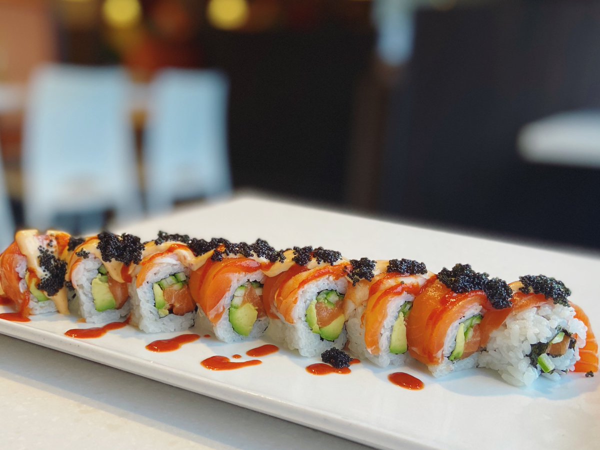 Nomzilla's tweet image. The King Cobra roll reigns supreme.