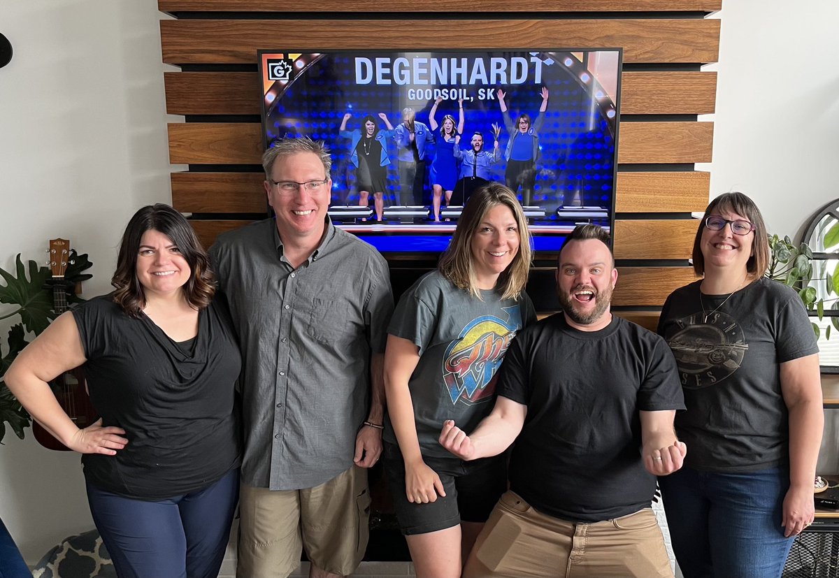 @FamilyFeudCa Degenhardt cousins are back together again to see @gerrydee’s Best Medicine Tour! Excited for tonight🤩 #yeg #CousinReunion #Goodsoil #Saskatchewan #FamilyFeud