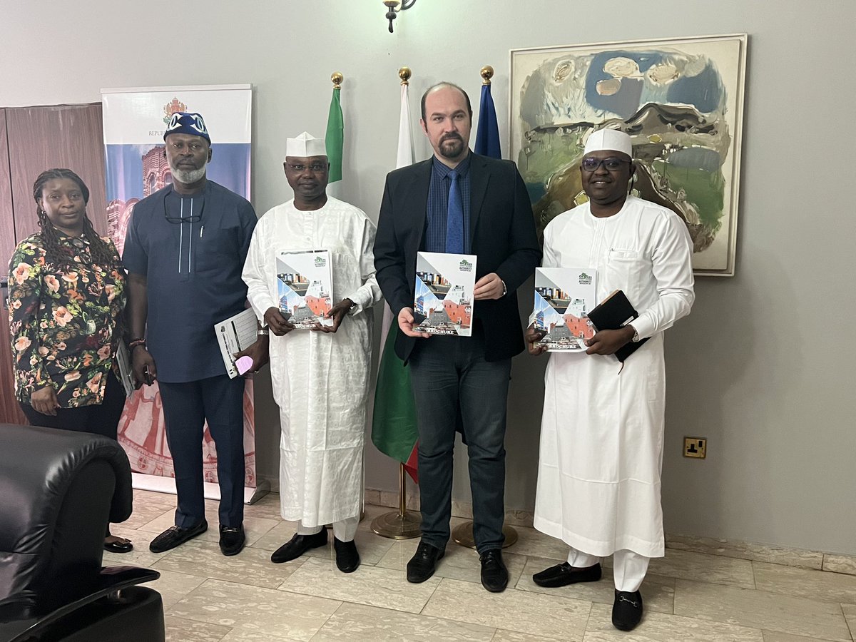 SenKaura's tweet photo. Sequel to his visit to my office few months ago, the Bulgarian Ambassador to Nigeria, Ambassador Yanko Yorbanov invited me to the Embassy Yesterday in continuation of our discussions on attracting Bulgarian investors to invest in our free Zones. https://t.co/l2ZJE0EWZd