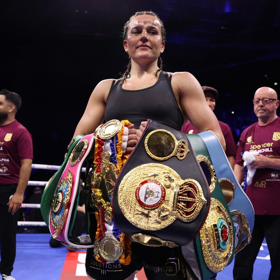 MatchroomBoxing's tweet photo. C H A M P 👑 140

#TaylorCameron https://t.co/xtOX9Y8MTD