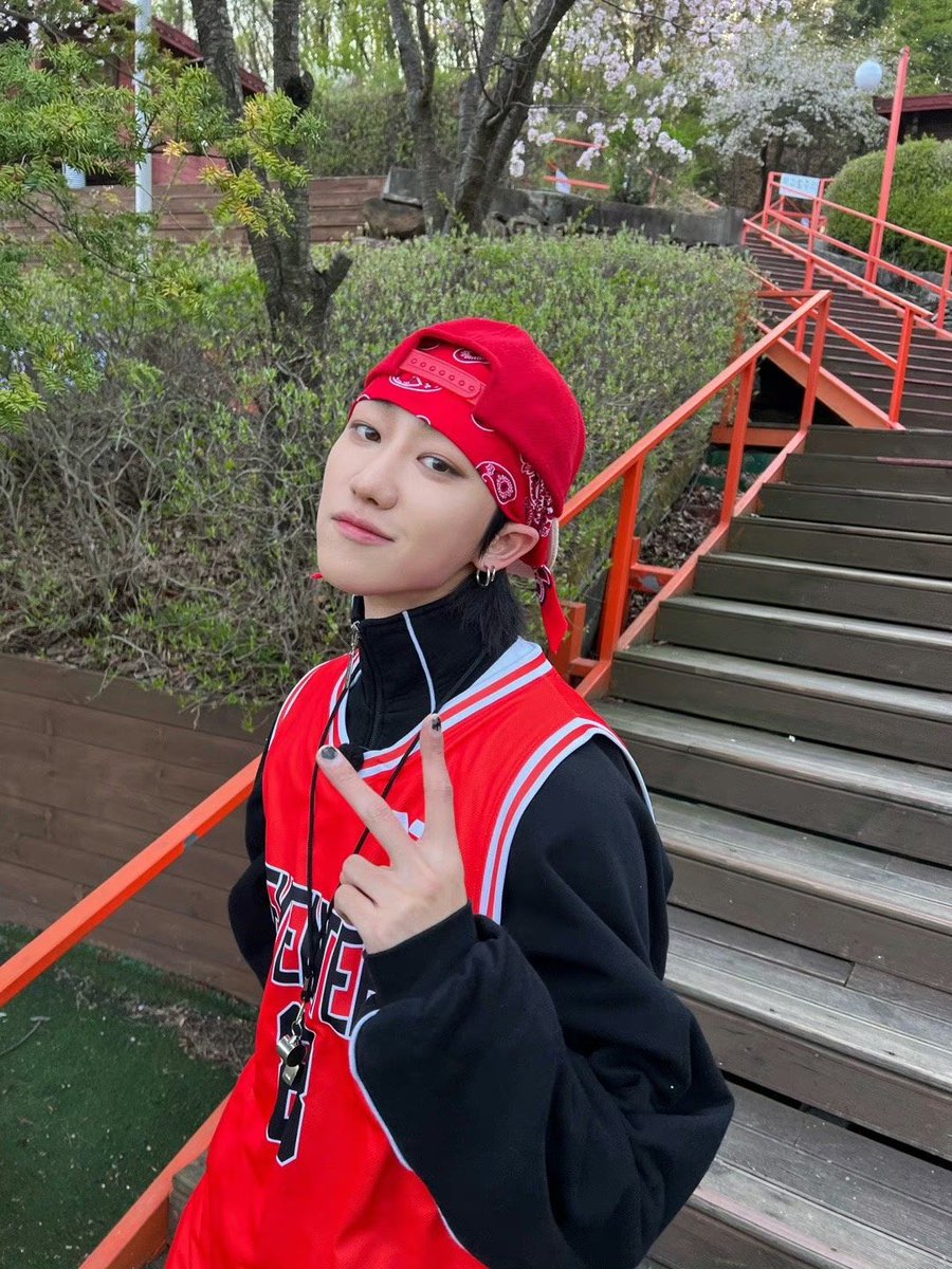 pfugallery's tweet photo. 230520 weibo update

#MINGHAO #디에잇 #SEVENTEEN #세븐틴 @pledis_17 https://t.co/3mOsnhljUs