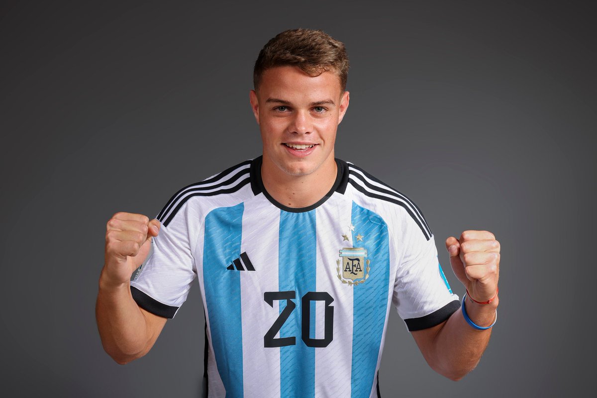 Miramonismo's tweet photo. GANÓ ARGENTINA EN SU DEBUT ANTE UZBEKISTÁN POR 2-1.

Nachito pudo sumar minutos recién al minuto 72' y tuvo un buen ingreso teniendo varias intervenciones en el partido. 

Vamos Nacho carajo, vamos Argentina. 🇦🇷 https://t.co/Vj6YaYPZLb