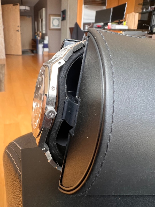 pproAP's tweet photo. NWA! Just arrived. It was the one watch that really grabbed me when I went to Le
https://t.co/6CjqXmEuzf https://t.co/oVOn9YWwhz