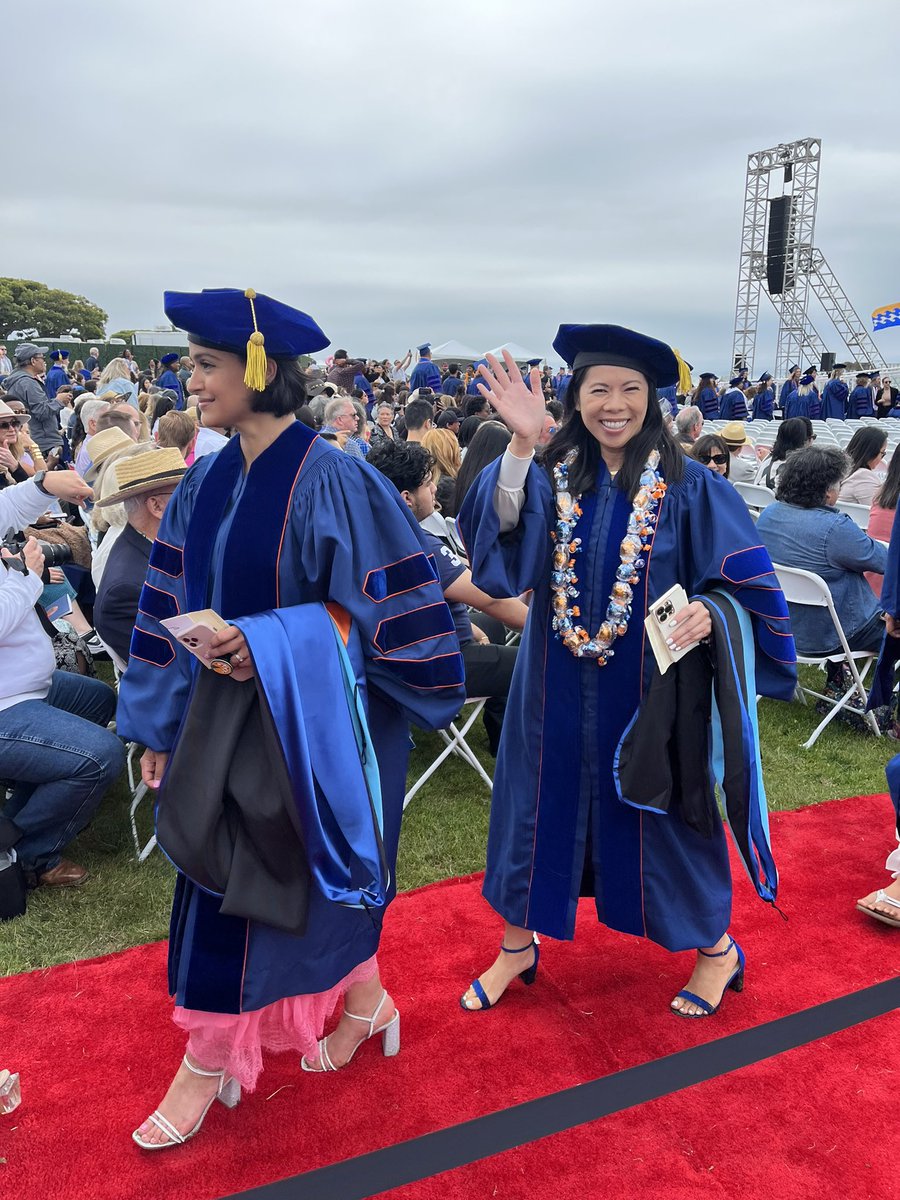 Congratulations to Dr. Helen Hill, Dr. Shannon Mumolo, and Dr. Robert Hernandez on the occasion of their graduation from Pepperdine University! The entire PUSD community is extremely proud of their achievements!