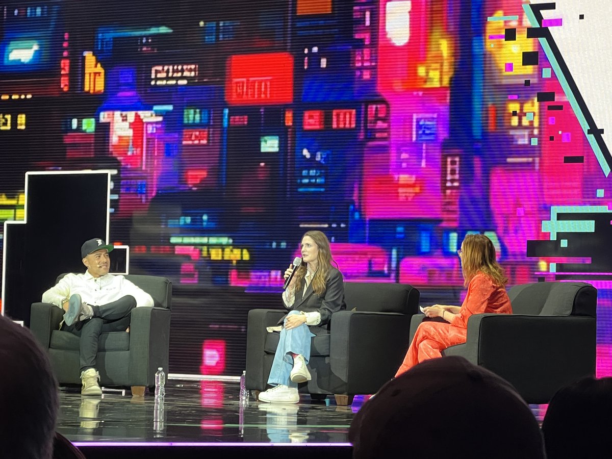 Domain Shane | Winterline tweet media