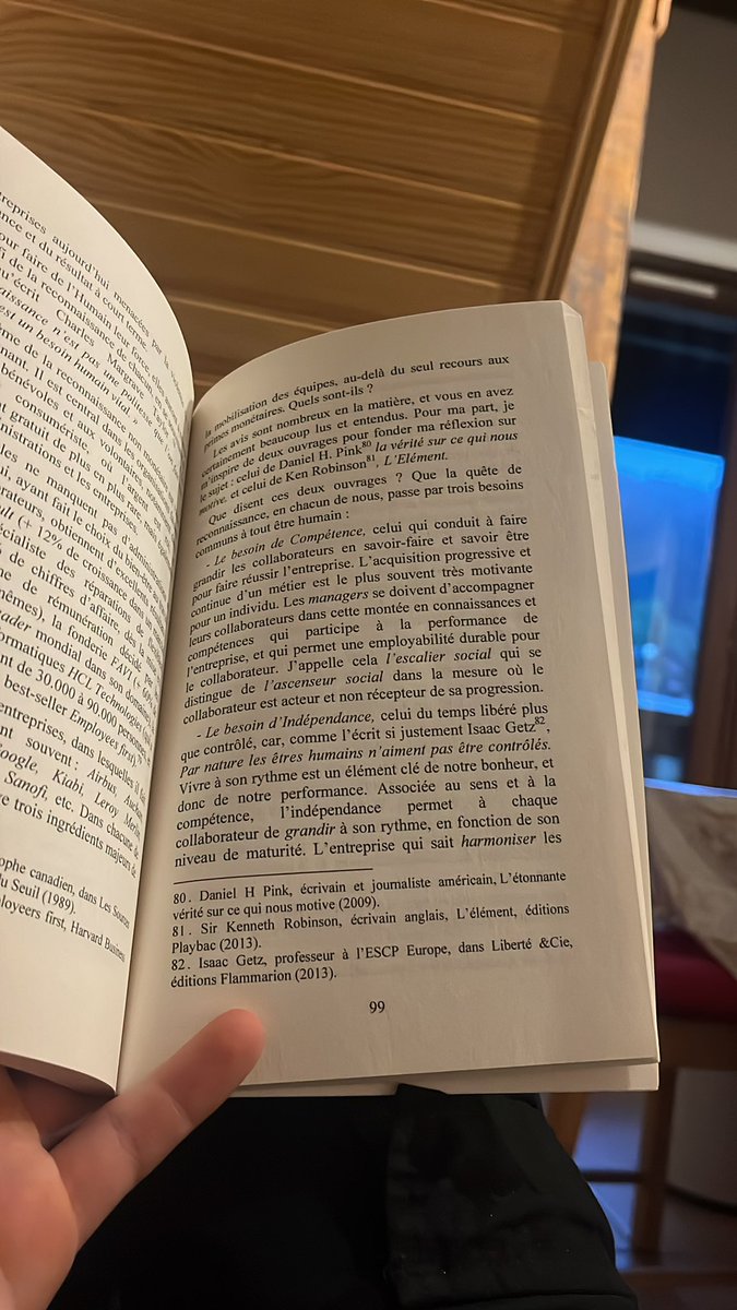 r_paniego's tweet photo. «  si tu veux construire un bateau ne rassemble pas tes hommes et tes femmes pour leur donner des ordres, pour expliquer chaque détail, pour leur dire où trouver chaque chose… Si tu veux construire un bateau, fais naître dans le cœur des hommes et des femmes le désir de la mer » https://t.co/FfmkEaogjA