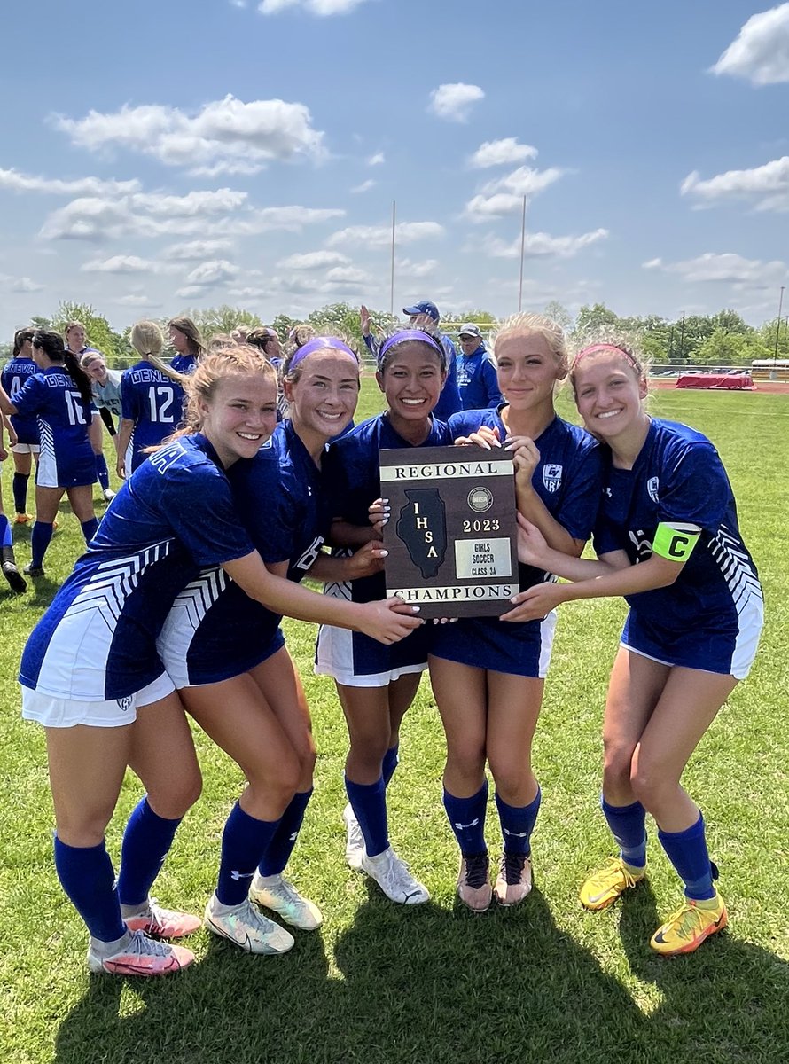 2023 Regional Champs!!!!  Your fight, intensity, focus &amp; heart was impressive.  So incredibly proud of each and every one of you!  You have worked so hard all season.  Way to go lady vikes!   Have a blast at prom tonight!!!  💙🤍💙🏆