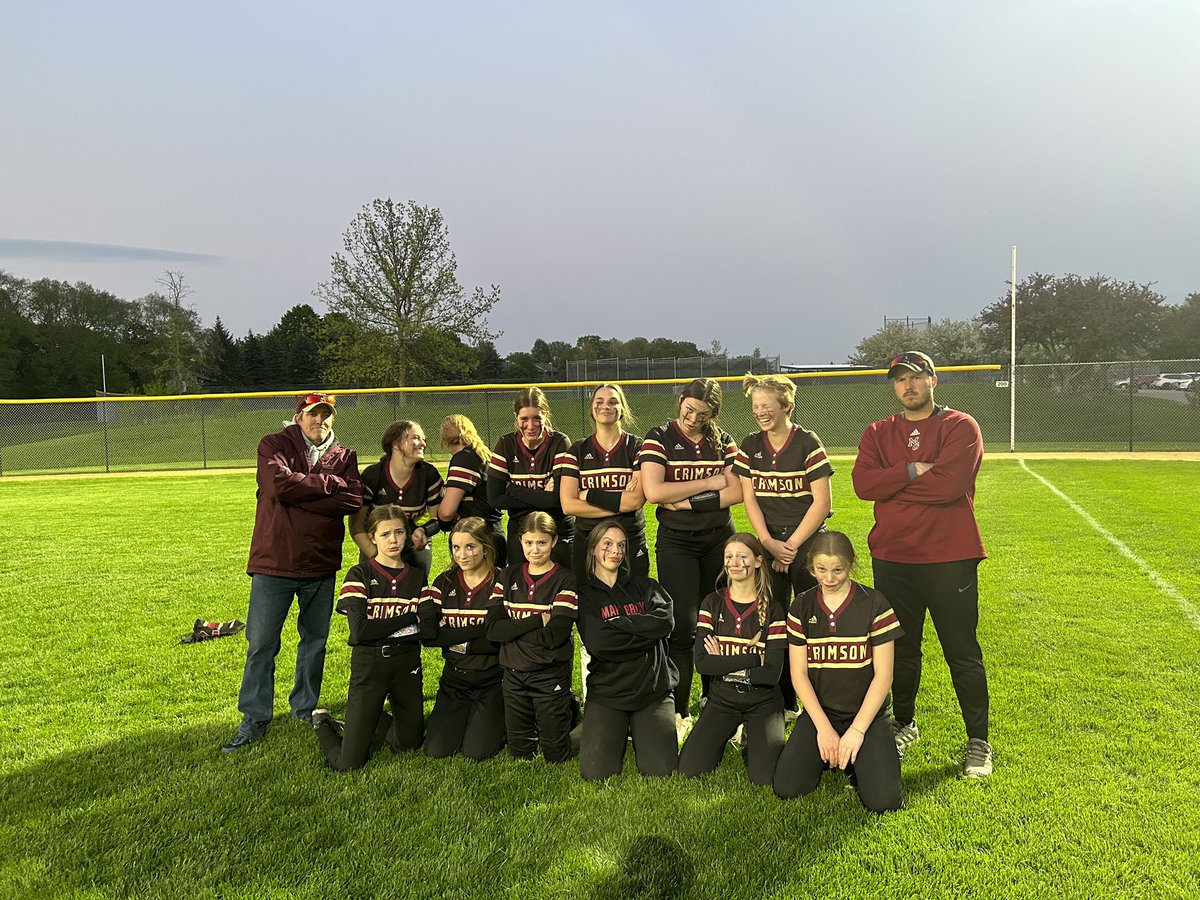 TheSeanOtoole93's tweet photo. Ladies thanks for a Great Season. Couldn’t have asked to Coach a better group of Players @CoachKoltes https://t.co/nQKdWQbgm3