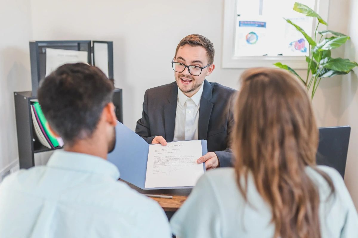 BoostTelecom's tweet image. Why choose us to be your #CellTowerLeaseConsultants? From our knowledge in land use to our wide range of industry contacts and work with wireless carriers, we're the team to trust with making sure your lease favors you. #CellTowerLeaseExperts #BoostFinancialTelecom #CellWaves